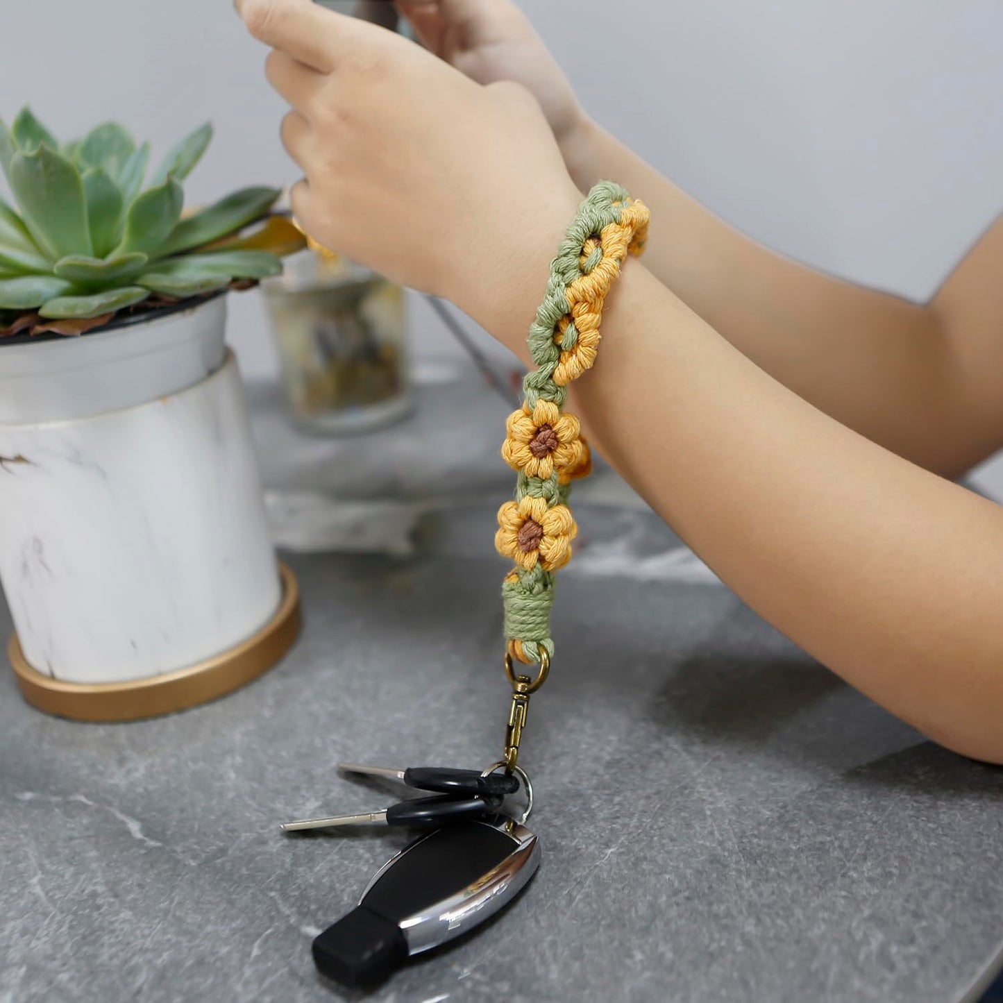 AOKSUNOVA Key Ring Band Macrame Lanyard Short Key Pendant Girls Gift for Women