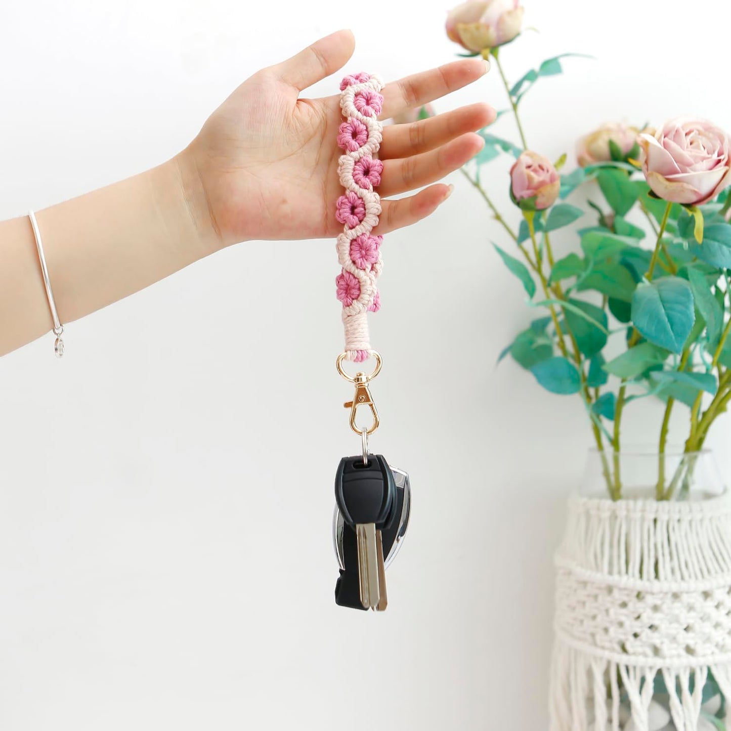 AOKSUNOVA Key Ring Band Macrame Lanyard Short Key Pendant Girls Gift for Women