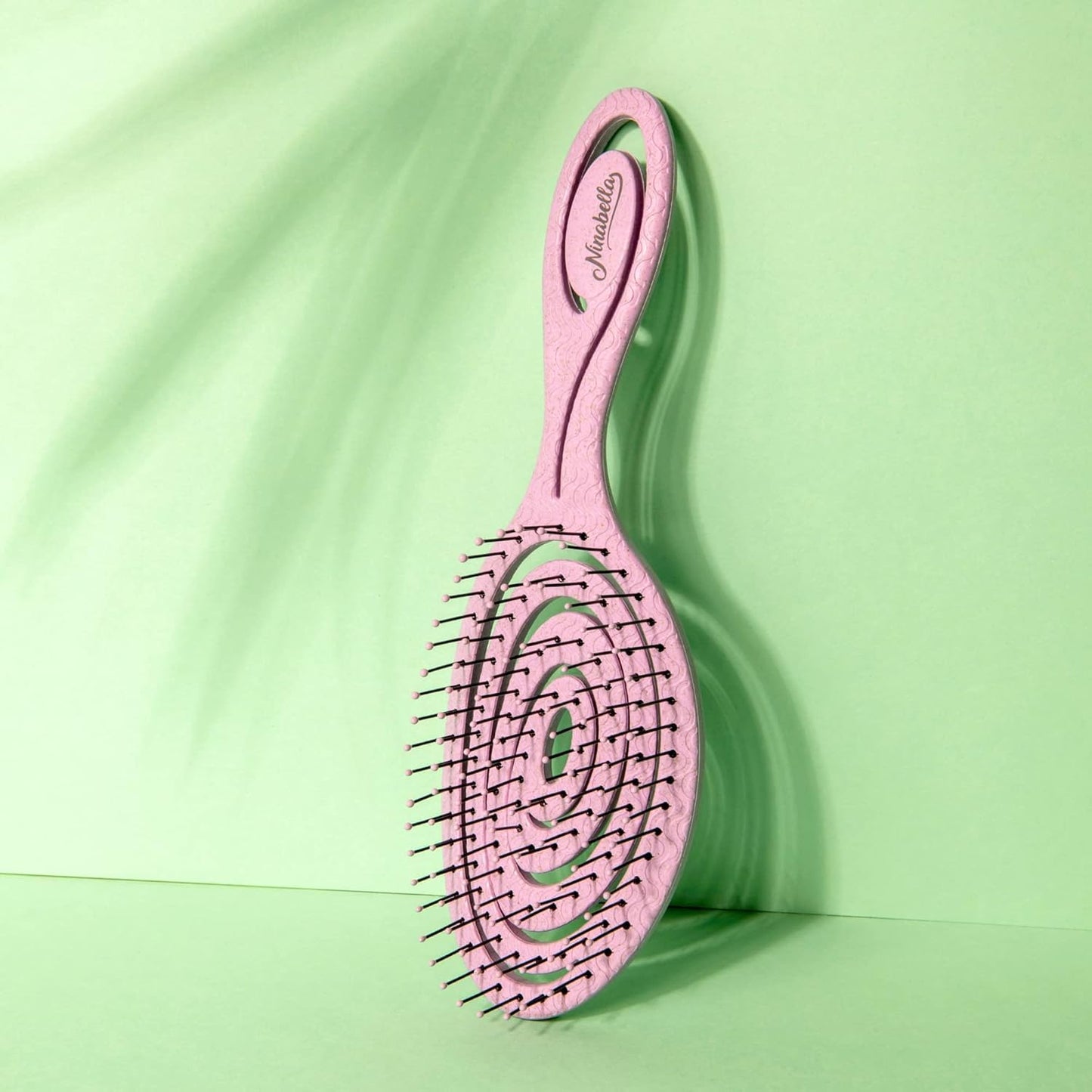 Ninabella Haarbürste ohne Ziepen für Damen, Herren & Kinder - Entwirrbürste auch für Locken & Lange Haare - Einzigartige Profi Detangler-Bürste mit Spiralfeder - Schwarz