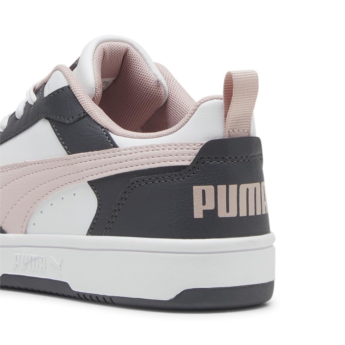 PUMA Unisex Rebound V6 Low Sneaker