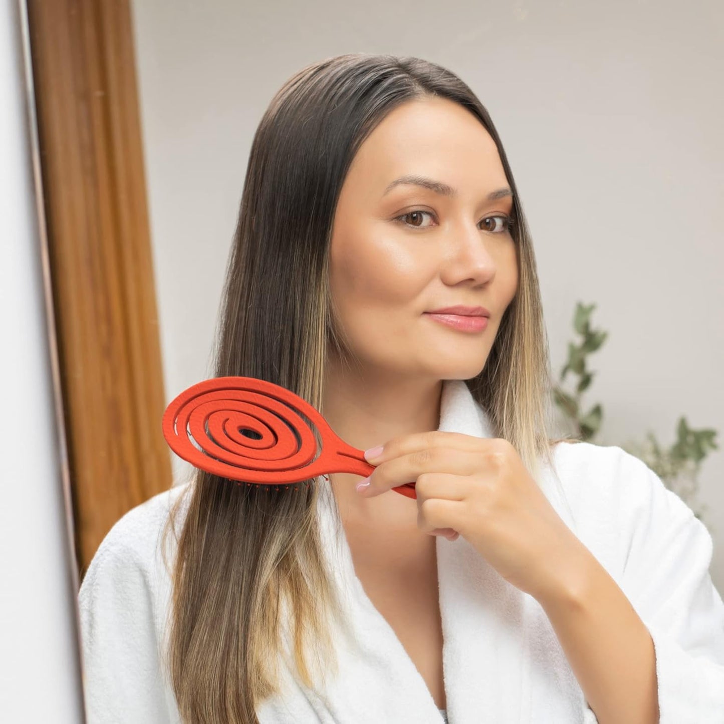 Ninabella Haarbürste ohne Ziepen für Damen, Herren & Kinder - Entwirrbürste auch für Locken & Lange Haare - Einzigartige Profi Detangler-Bürste mit Spiralfeder - Schwarz