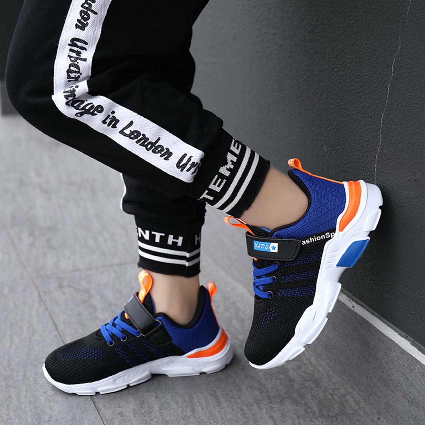 Cozozn Turnschuhe Jungen Mädchen Sportschuhe Kinder Hallenschuhe Laufschuhe Sneaker Fitnessschuhe Leichte Atmungsaktiv rutschfest 27-38 EU