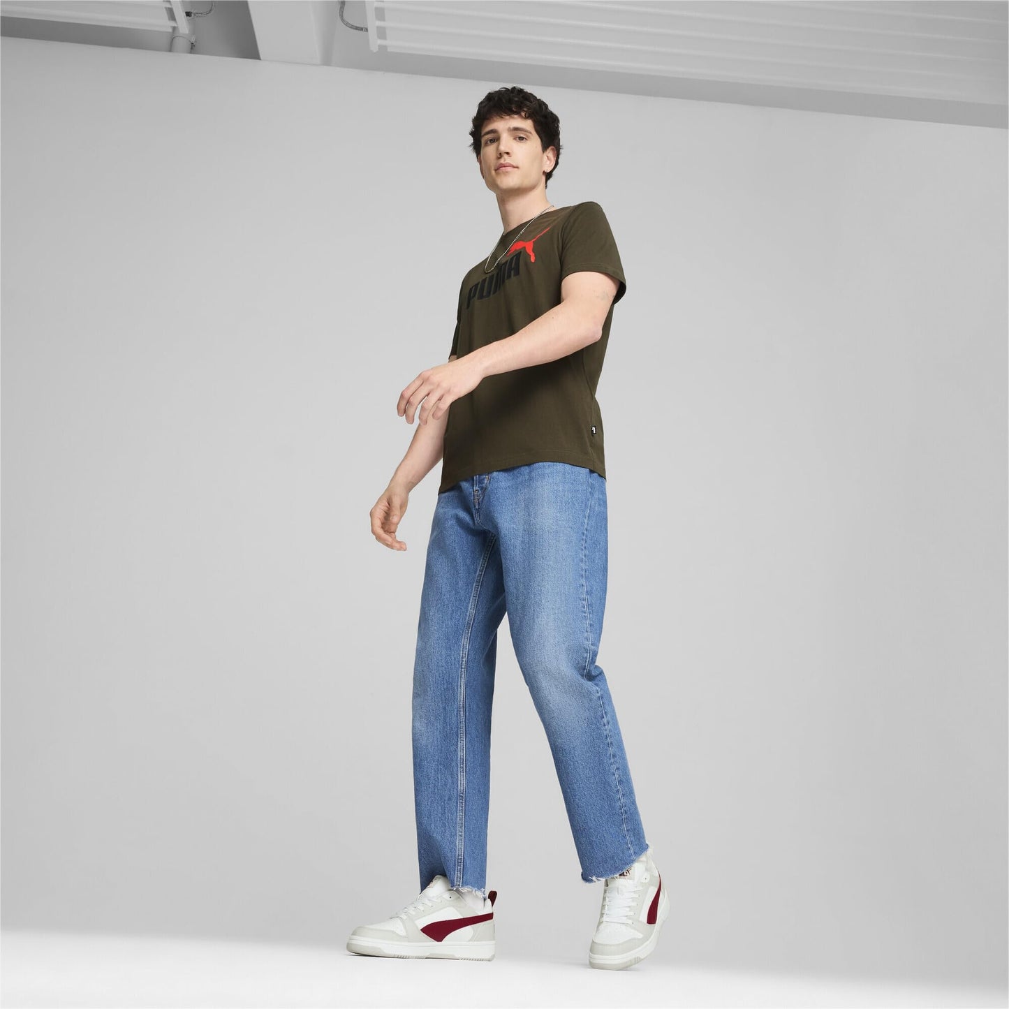PUMA Unisex Rebound V6 Low Sneaker
