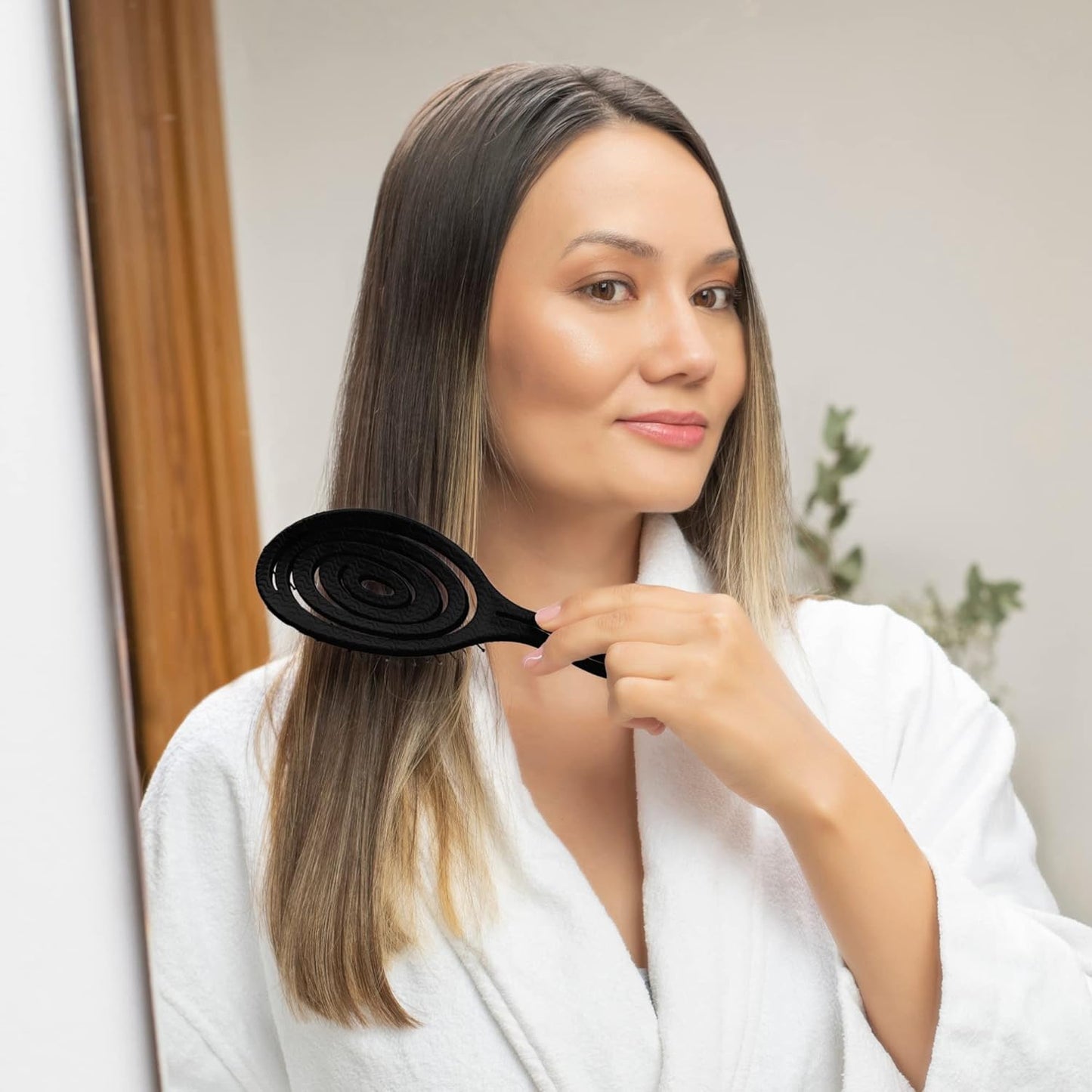 Ninabella Haarbürste ohne Ziepen für Damen, Herren & Kinder - Entwirrbürste auch für Locken & Lange Haare - Einzigartige Profi Detangler-Bürste mit Spiralfeder - Schwarz