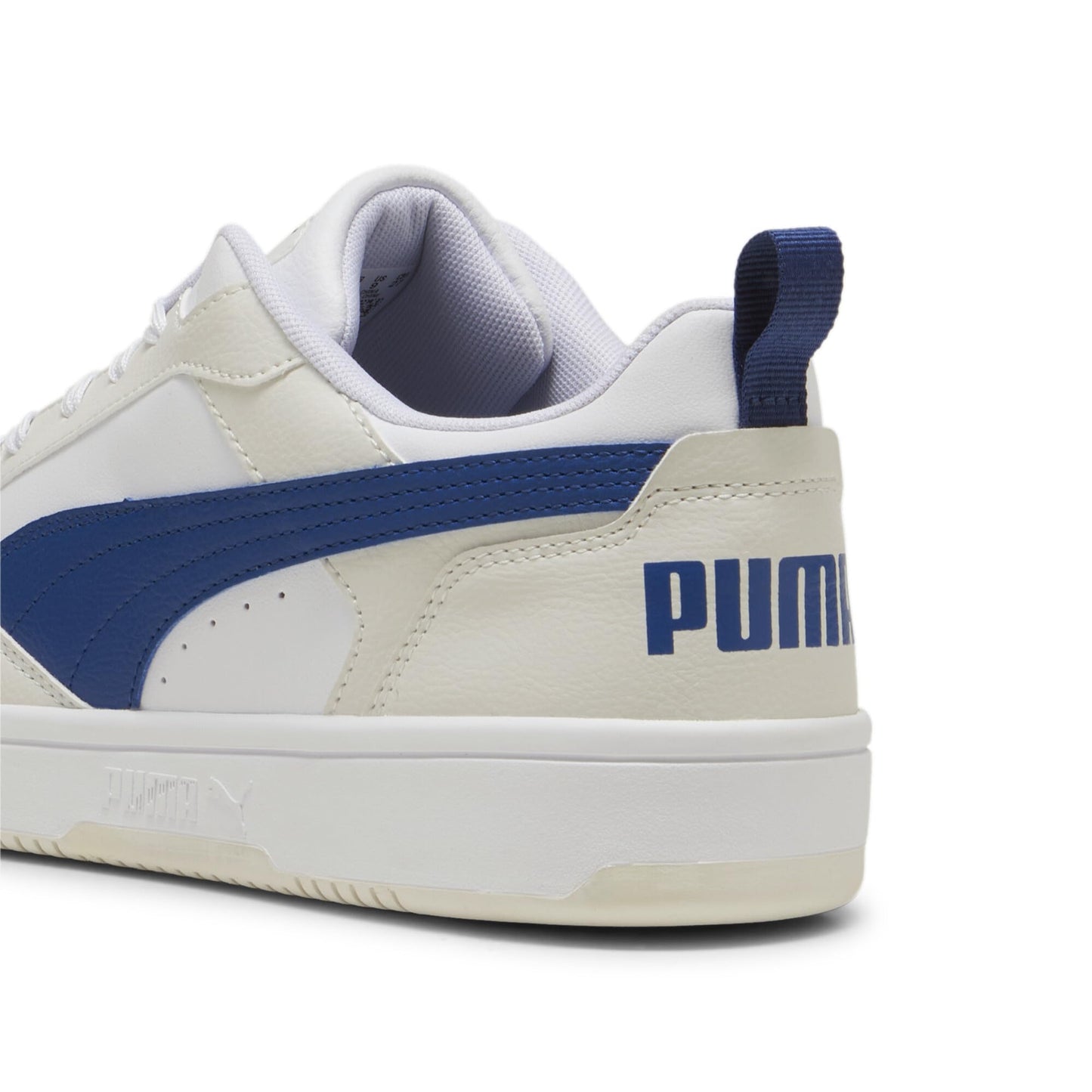 PUMA Unisex Rebound V6 Low Sneaker