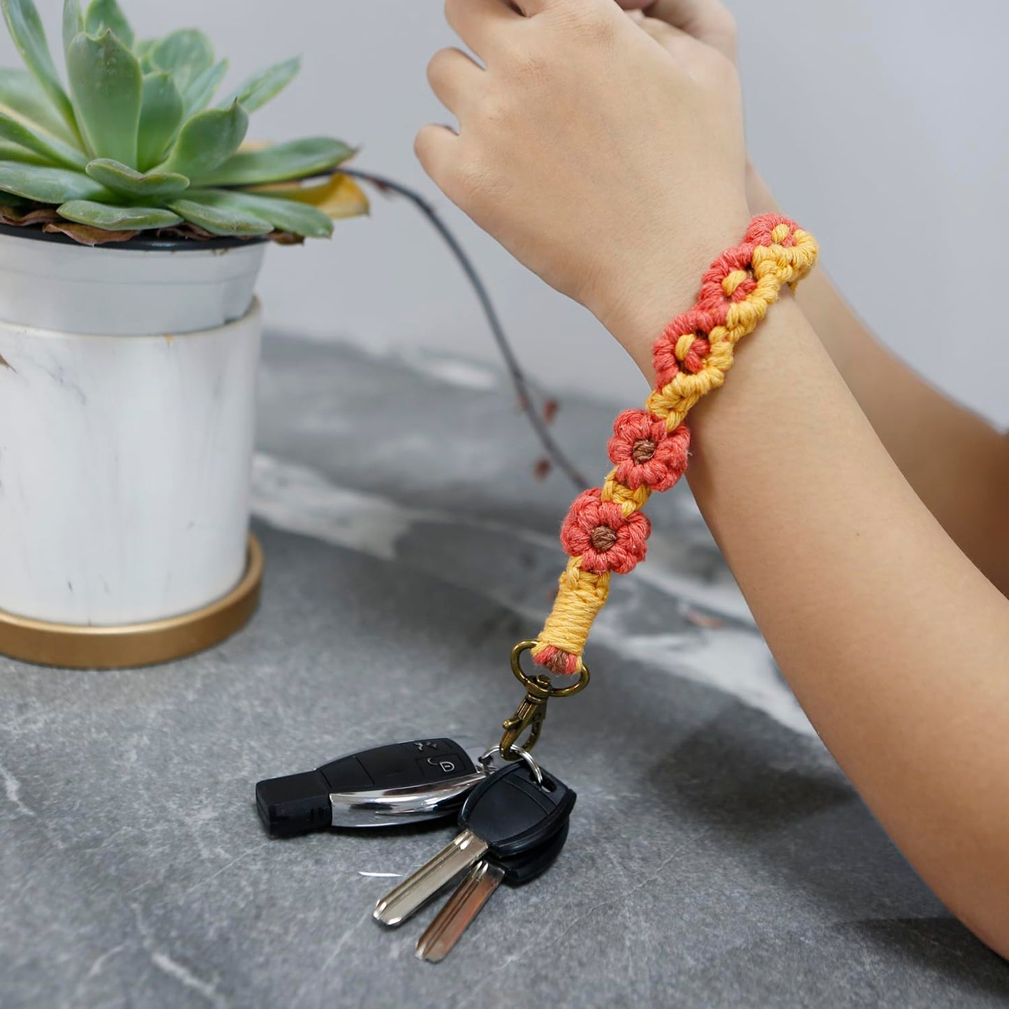 AOKSUNOVA Key Ring Band Macrame Lanyard Short Key Pendant Girls Gift for Women