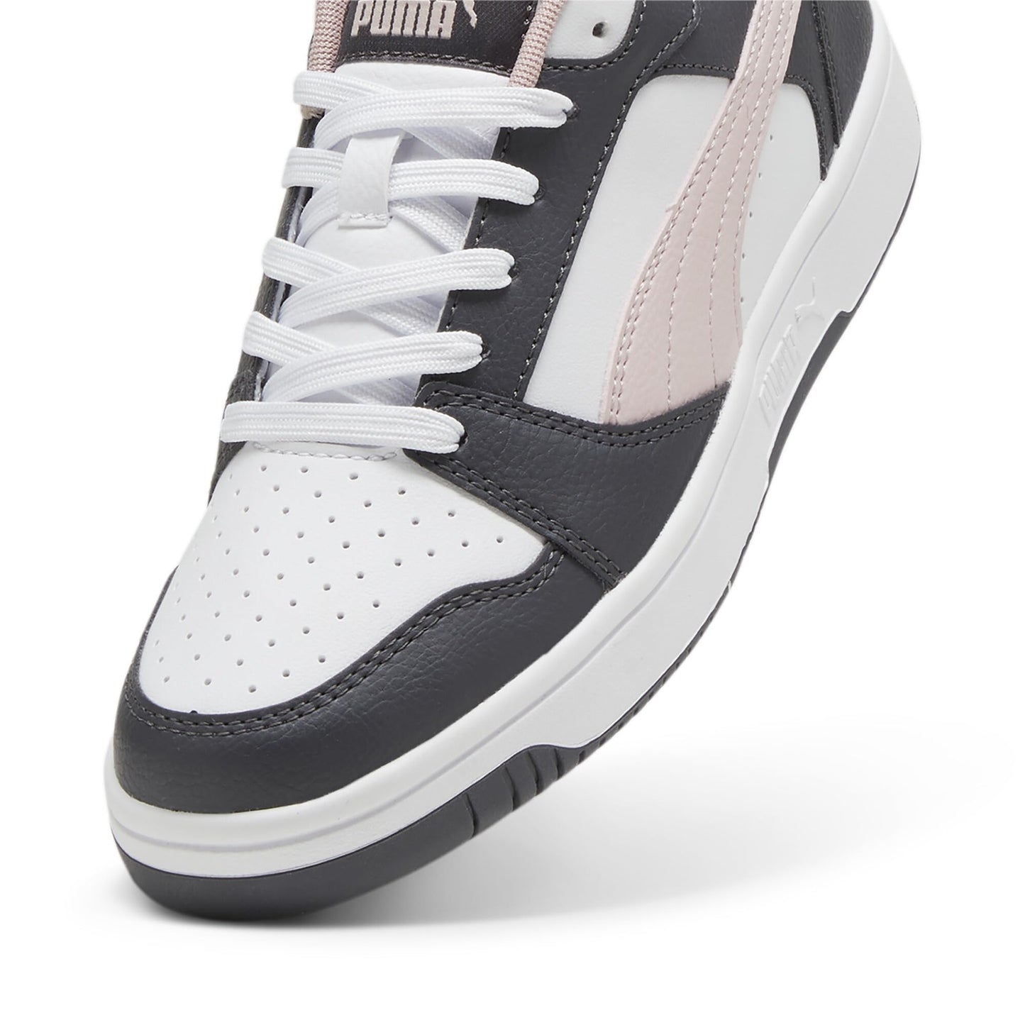 PUMA Unisex Rebound V6 Low Sneaker