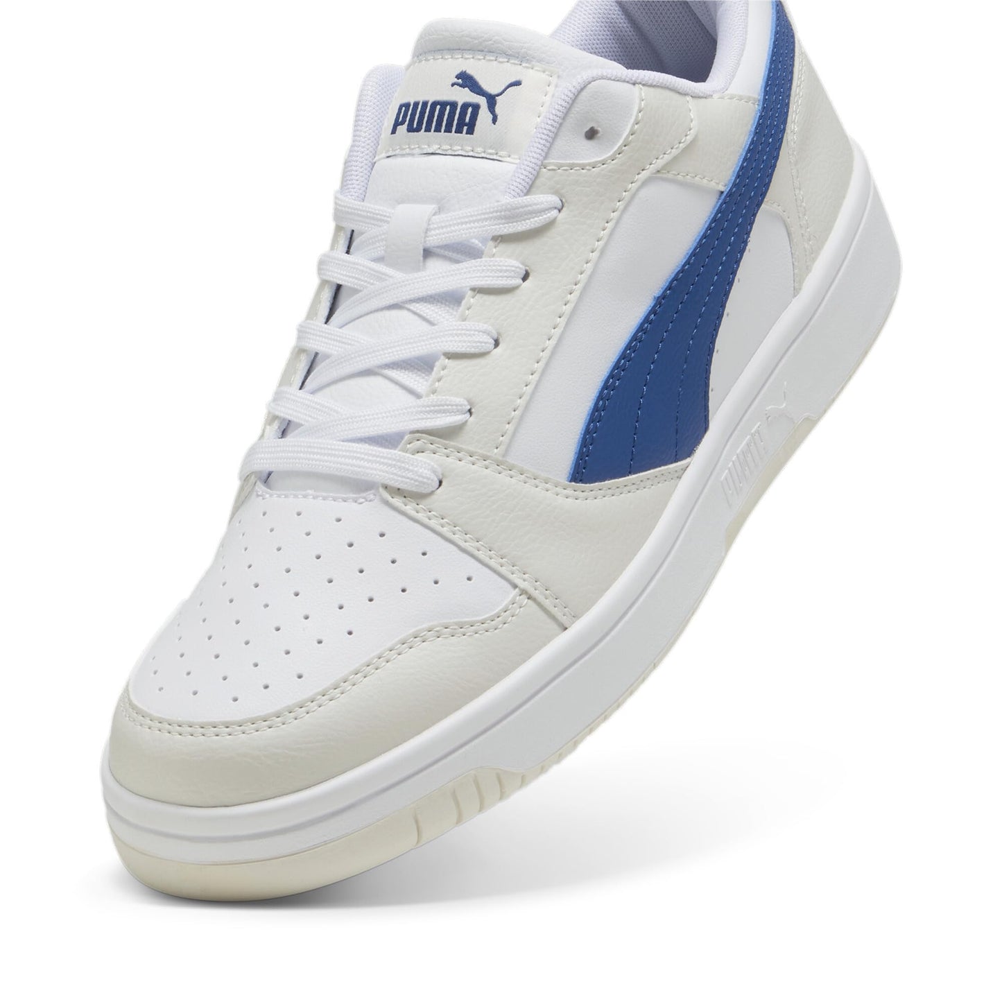 PUMA Unisex Rebound V6 Low Sneaker