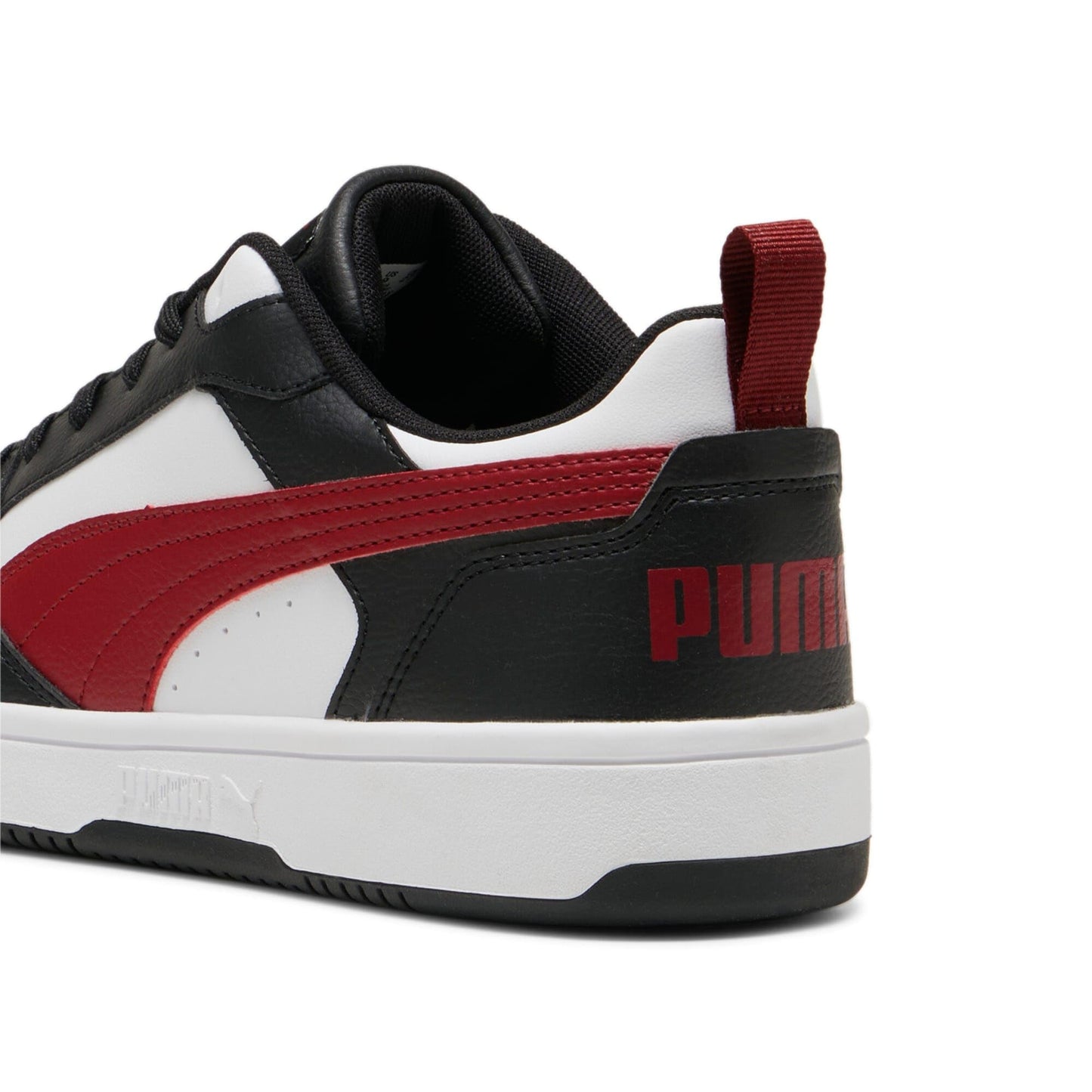 PUMA Unisex Rebound V6 Low Sneaker