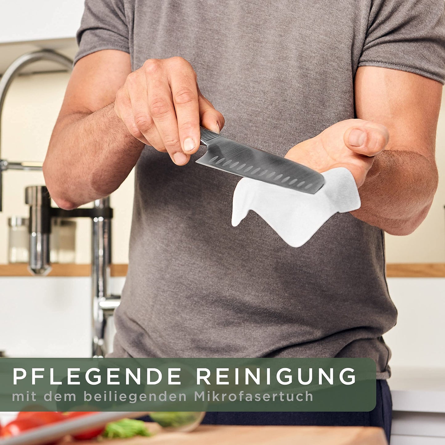 WALDWERK Küchenhelfer Set aus Teakholz - 4 teiliges Kochlöffel Set mit Pfannenwender, Holzlöffel, Nudelschöpfer und Halterung - Kochlöffel Holz - Pfannenwender Holz - Kochutensilien Set