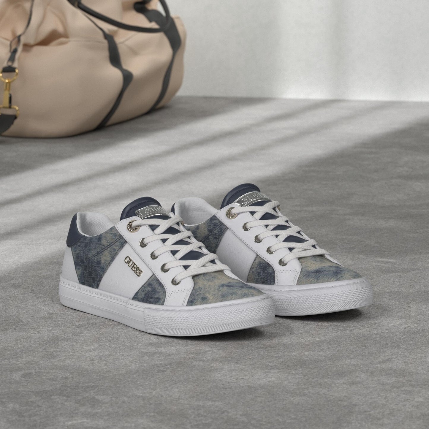 Guess Damen Loven Sneaker