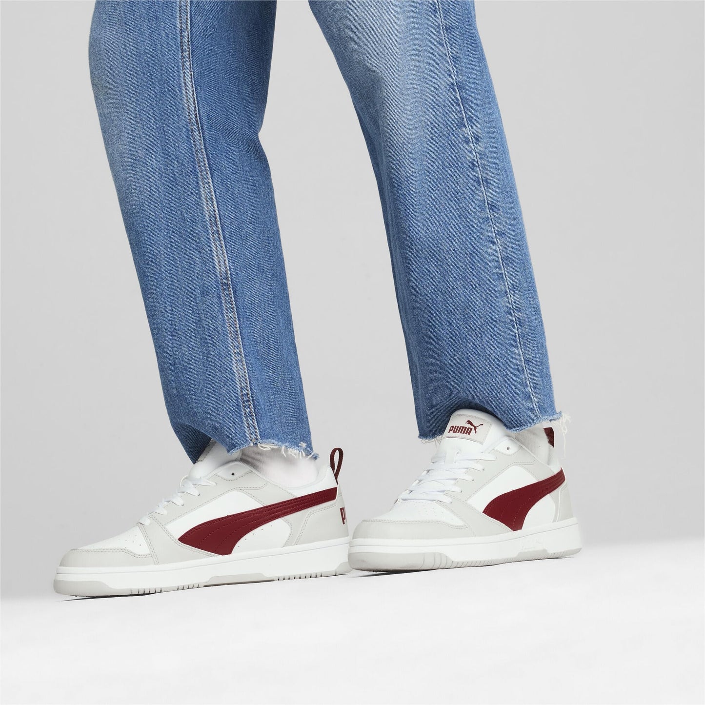 PUMA Unisex Rebound V6 Low Sneaker