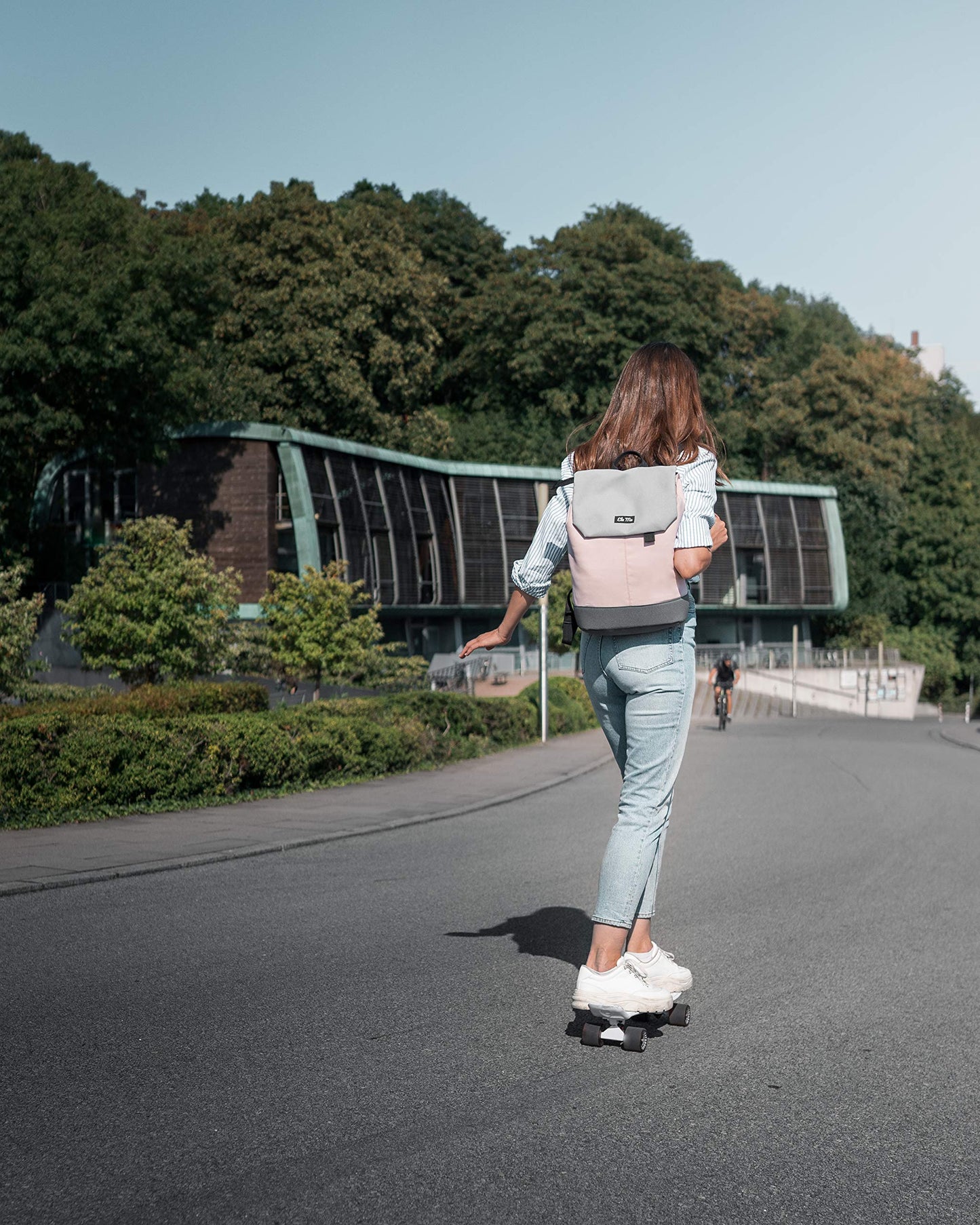 Ela Mo Rucksack Damen - Daypack schön u. durchdacht - Laptop Rucksäcke für Frauen - Anti Diebstahl Tasche für Schule, Uni, Business (Salmon)