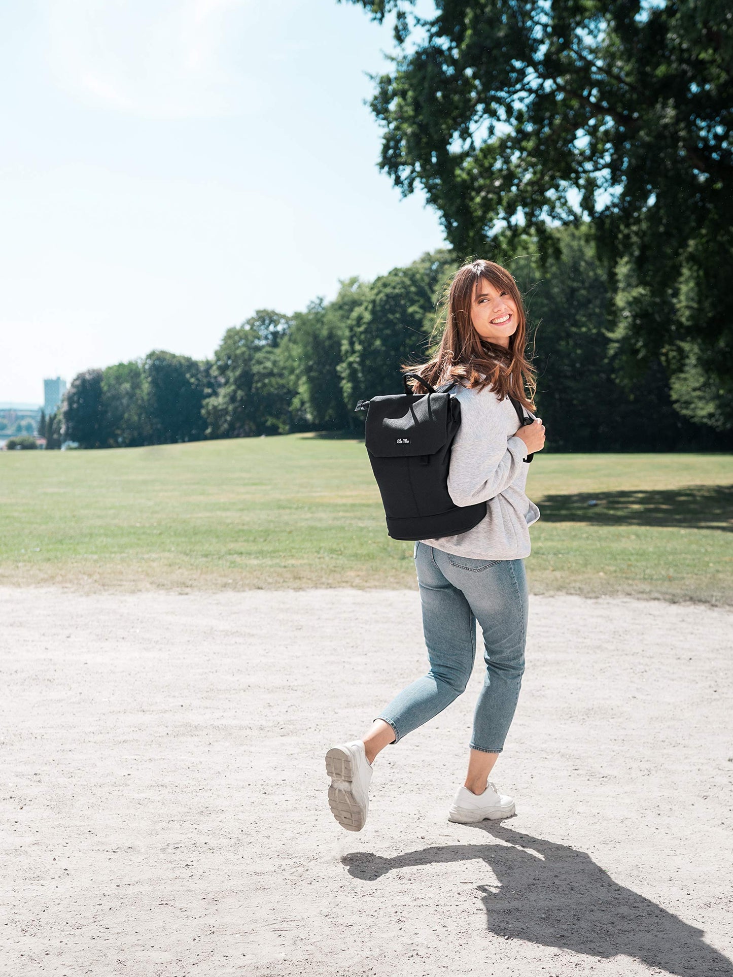 Ela Mo Rucksack Damen - Daypack schön u. durchdacht - Laptop Rucksäcke für Frauen - Anti Diebstahl Tasche für Schule, Uni, Business (Salmon)