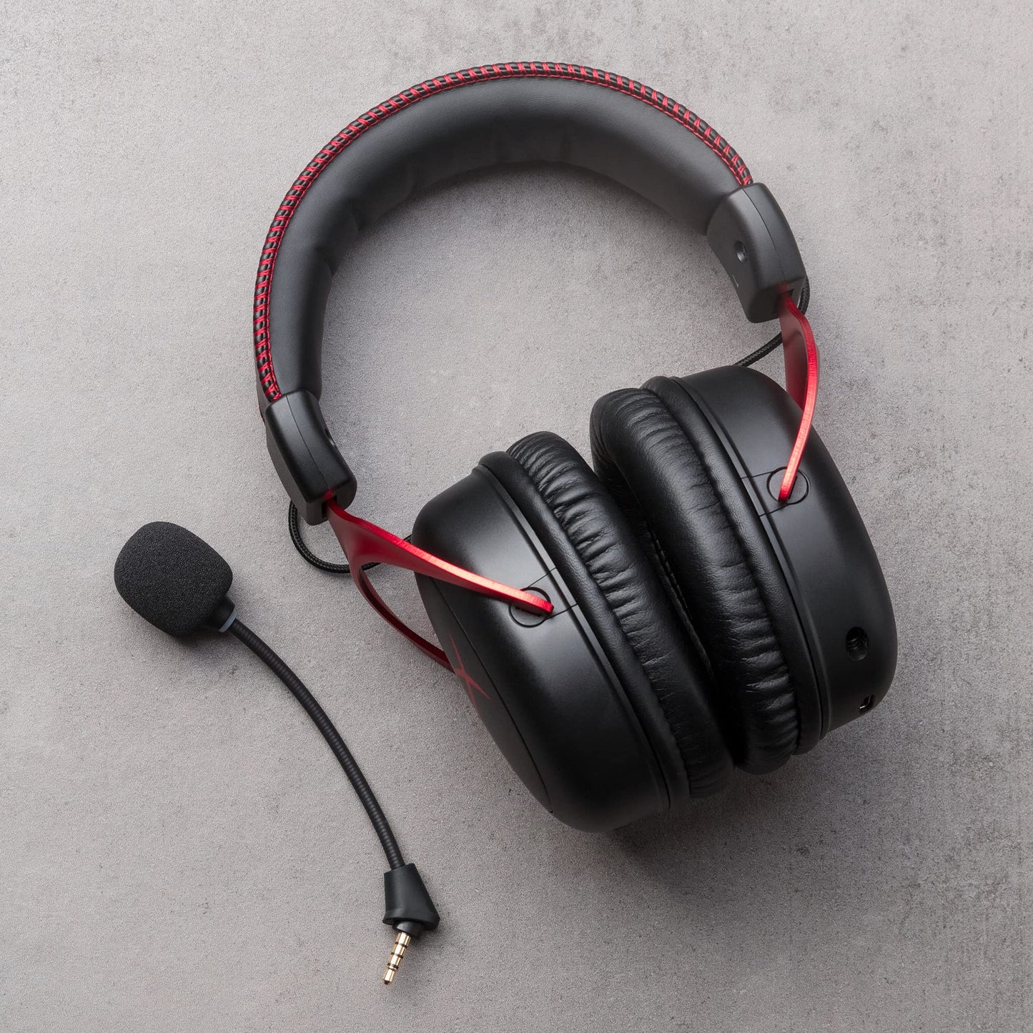 HyperX Cloud III – Kabelgebundenes Gaming-Headset, PC, PS5, Xbox Series X|S, abgewinkelte 53mm-Treiber, DTS, Memory-Schaum, Stabiler Rahmen, ultraklares 10mm-Mikrofon, USB-C, USB-A, 3,5mm, Schwarz