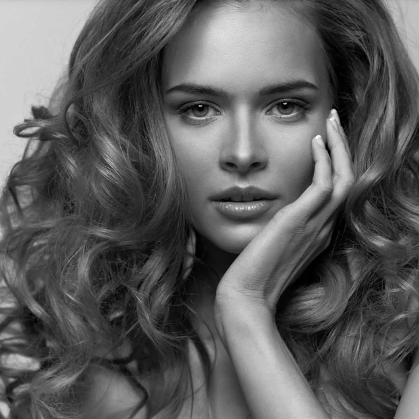 Bioxcin Collagen & Biotin Anti-Hair Loss Hair Serum 100 ml, Extra Volume & Fullness - For Thin, Weak Hair, Strengthening Hair Growth Centre