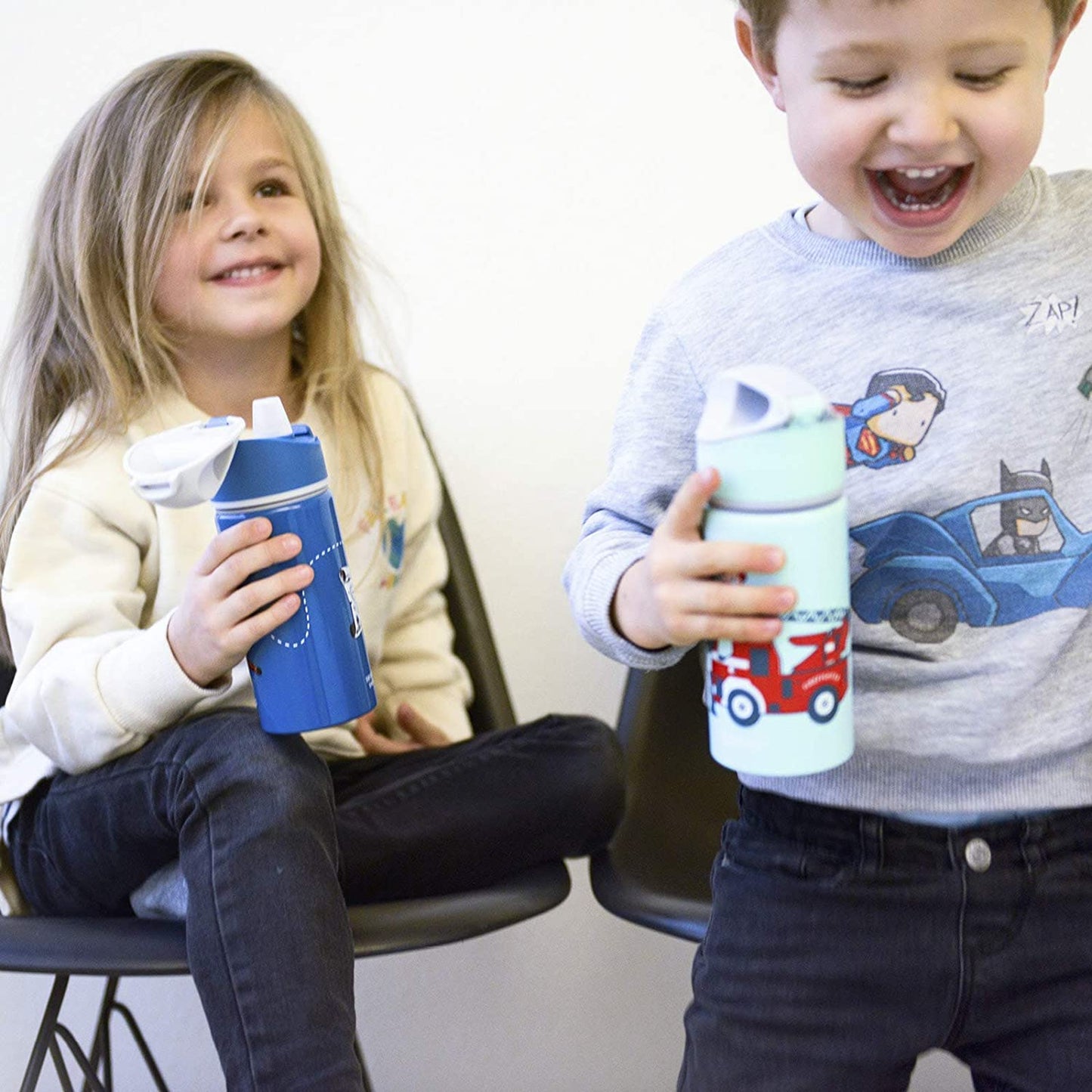 SIGG - Alu Trinkflasche Kinder - Miracle - Mit Trinkhalm - Auslaufsicher - Federleicht - BPA-frei - Klimaneutral Zertifiziert - Schule & Sport - 0,4L