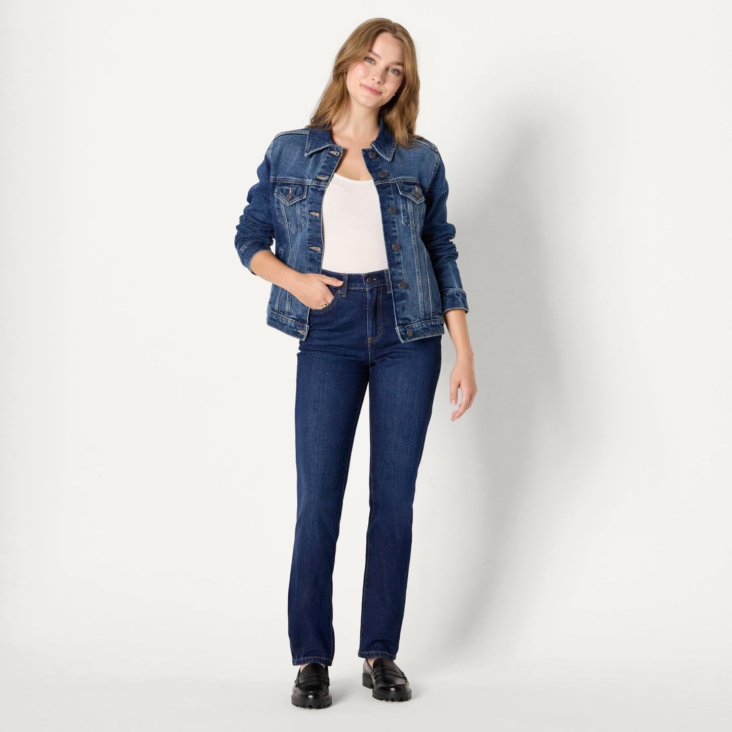 Amazon Essentials Damen Trucker-Jacke aus Denim Mit Taschen