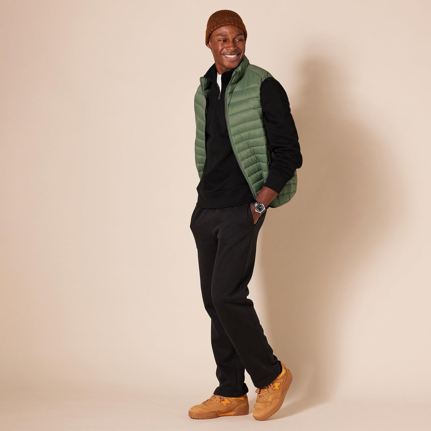 Amazon Essentials Men's Long Sleeve Fleece Quarter Zip Sweatshirt