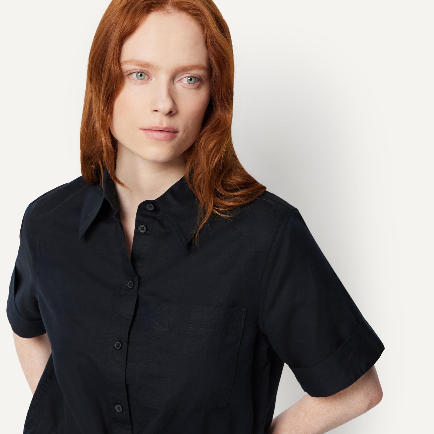 Amazon Essentials Damen Leinen-Bluse mit Verstellbarer Taille