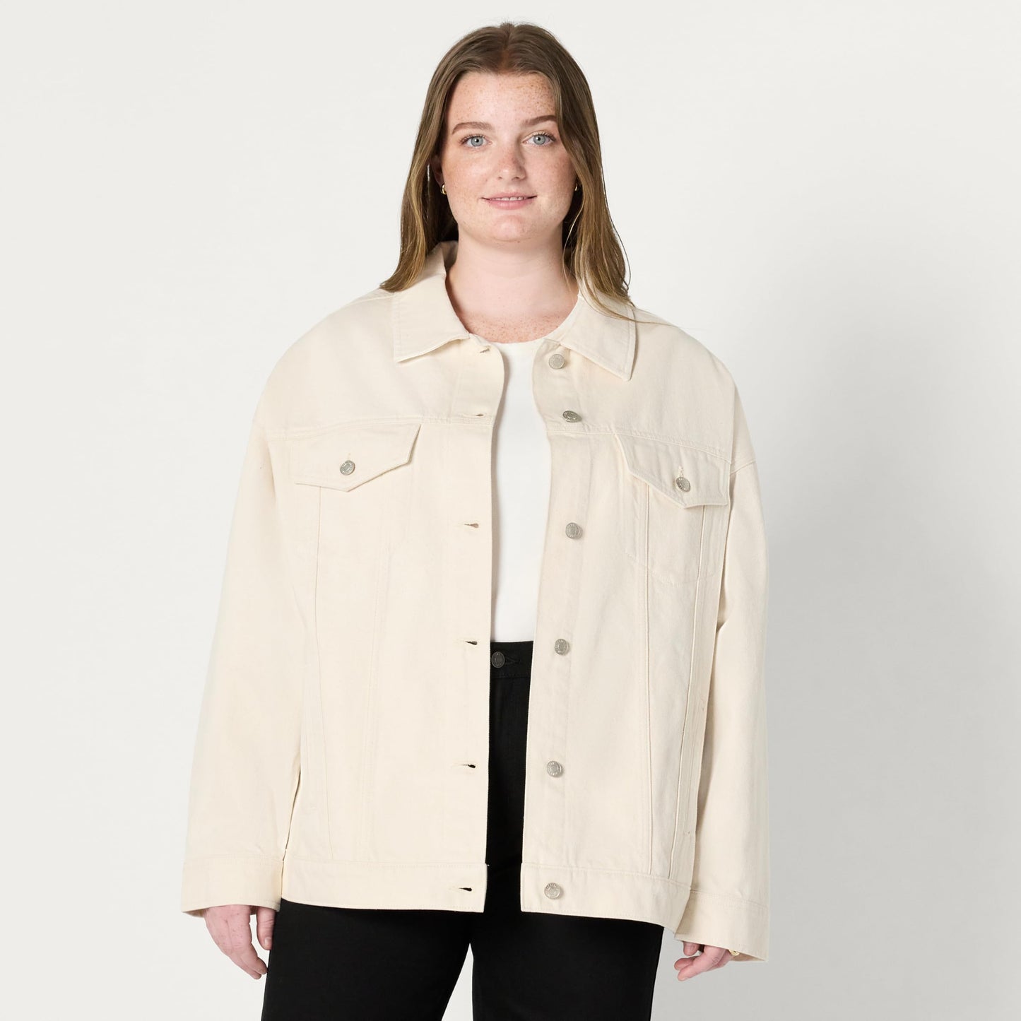 Amazon Essentials Damen Trucker-Jacke aus Denim Mit Taschen
