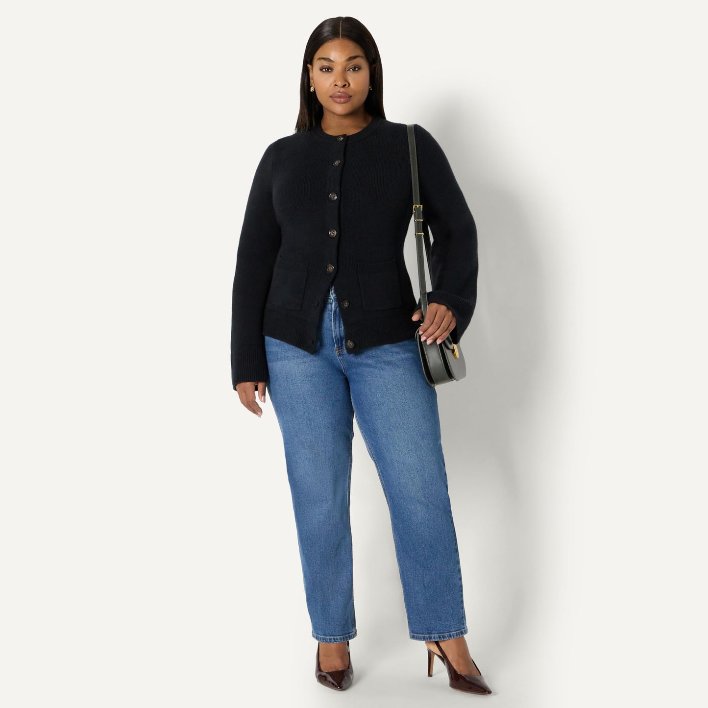 Amazon Essentials Damen Langärmelige Regular-Fit-Strickjacke mit Glockenärmeln und tailliertem Schnitt