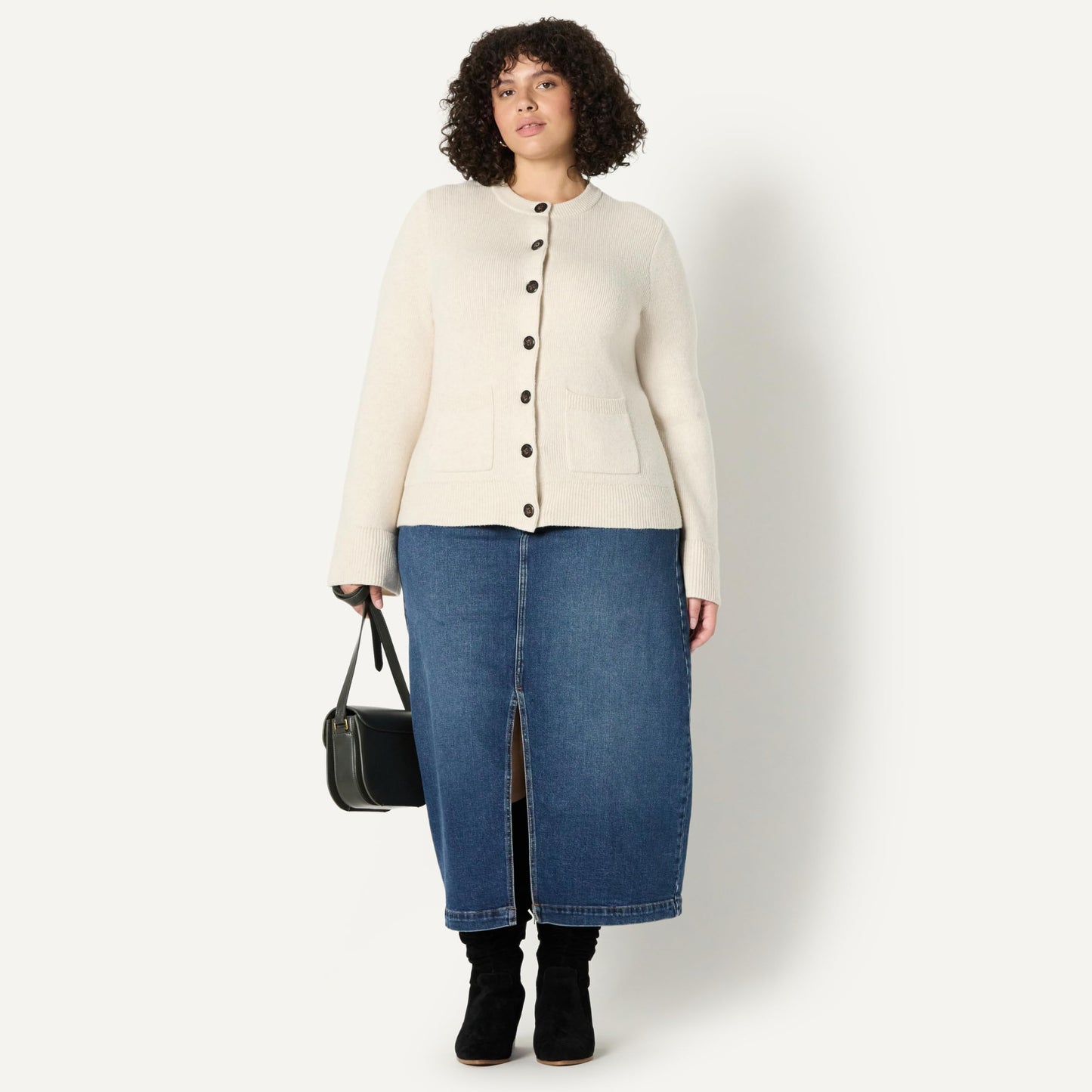 Amazon Essentials Damen Langärmelige Regular-Fit-Strickjacke mit Glockenärmeln und tailliertem Schnitt