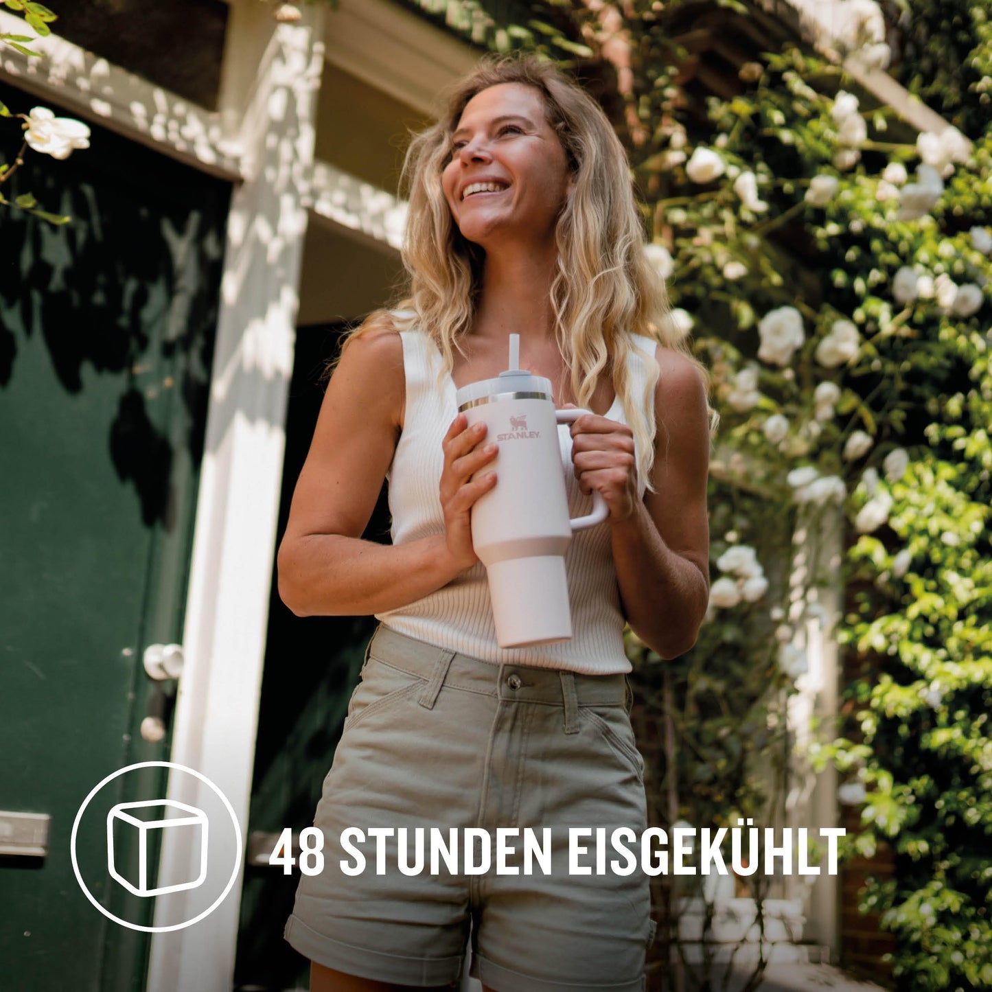 Stanley Quencher H2.0 FlowState Trinkflasche mit Strohhalm 1.18L - Thermobecher Kühlt 11 Stunden - 48 Stunden Eisgekühlt - Spülmaschinenfest - Thermosflasche BPA Frei - Kaffeebecher To Go - Cream
