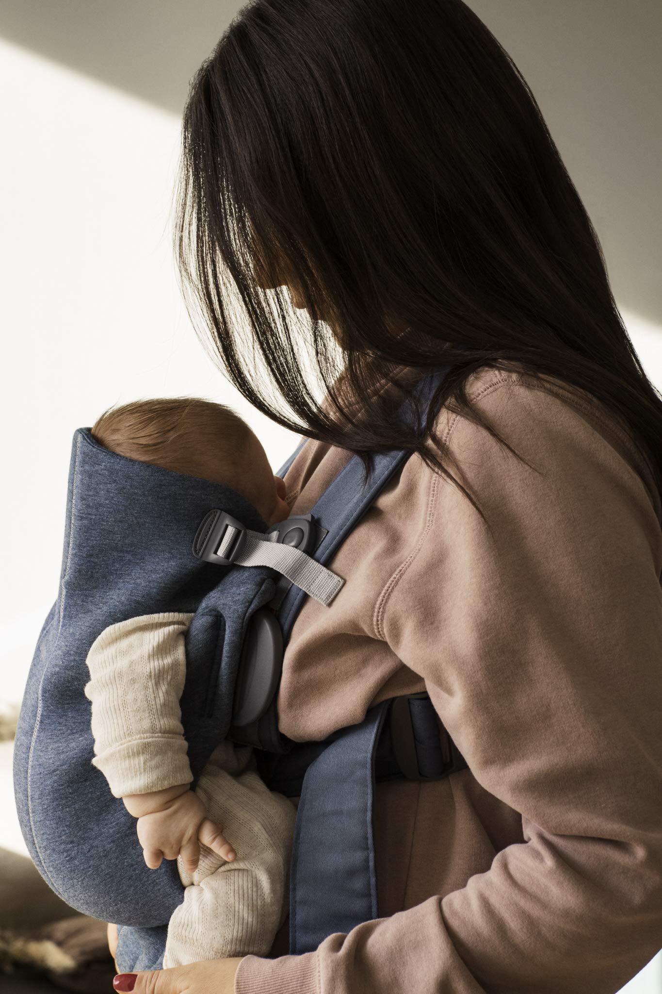 BabyBjörn Babytrage Mini, 3D-Netzstoff, Grau-Beige