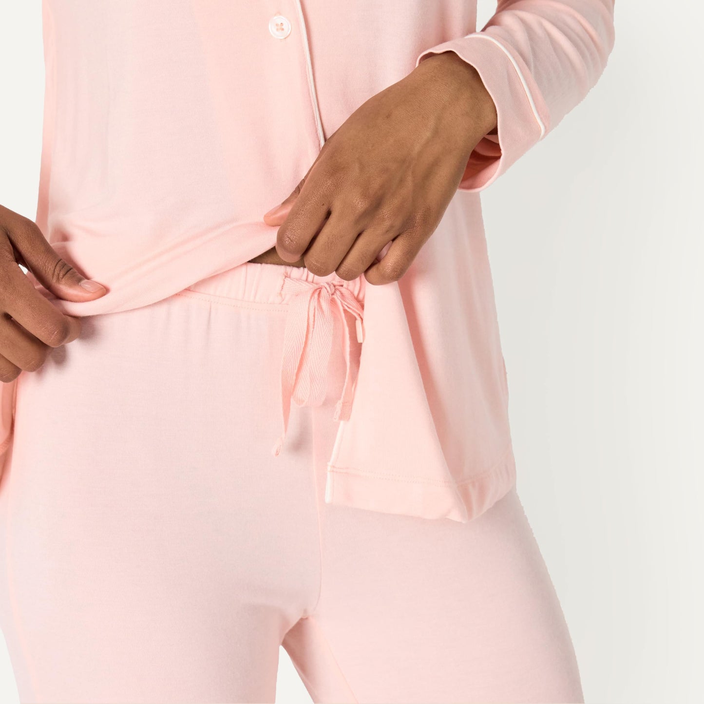 Amazon Essentials x Sofia Grainge Damen Pyjama-Set aus elastischer Modalfaser mit Langen Ärmeln und bodenlangem Unterteil