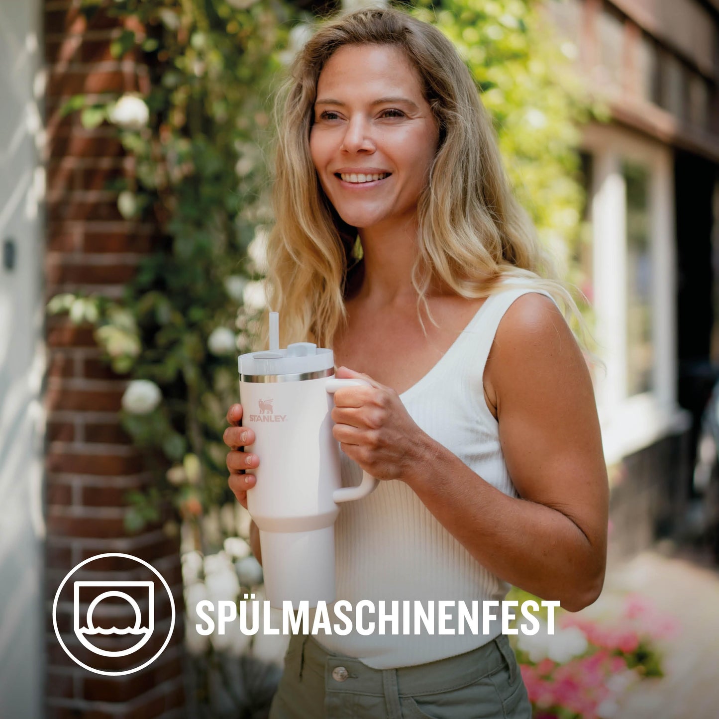Stanley Quencher H2.0 FlowState Trinkflasche mit Strohhalm 1.18L - Thermobecher Kühlt 11 Stunden - 48 Stunden Eisgekühlt - Spülmaschinenfest - Thermosflasche BPA Frei - Kaffeebecher To Go - Cream