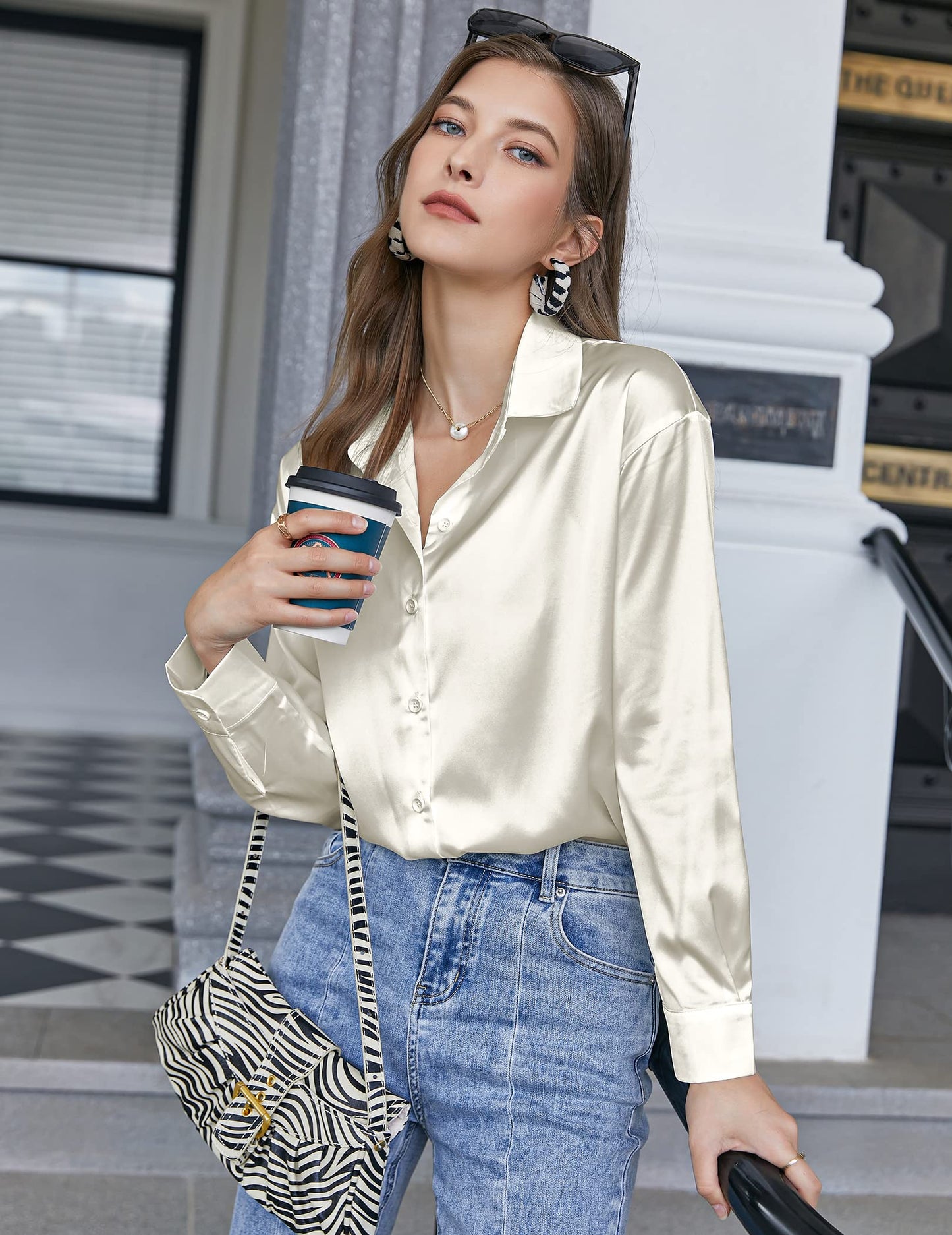 Beyove Damen Bluse Satin Seide V-Ausschnitt Hemden Elegant Langarm Business Oberteile mit Knöpfen Tops Lose Langarmshirt