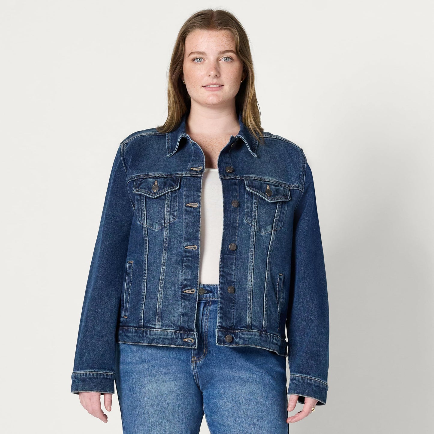 Amazon Essentials Damen Trucker-Jacke aus Denim Mit Taschen