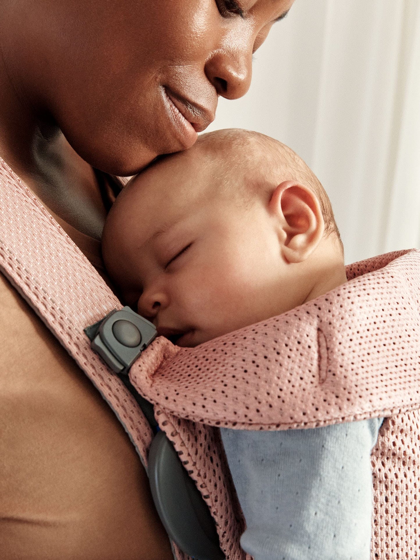 BabyBjörn Babytrage Mini, 3D-Netzstoff, Grau-Beige
