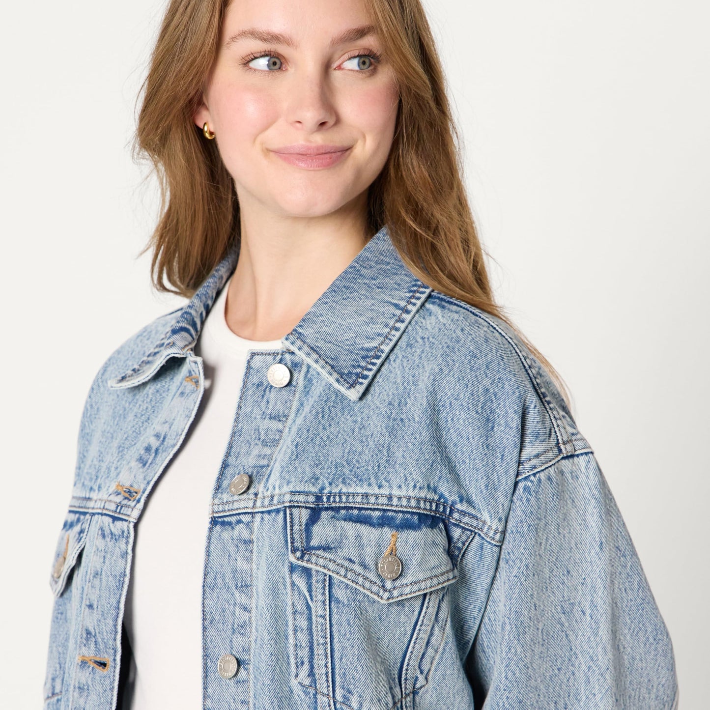 Amazon Essentials Damen Trucker-Jacke aus Denim Mit Taschen