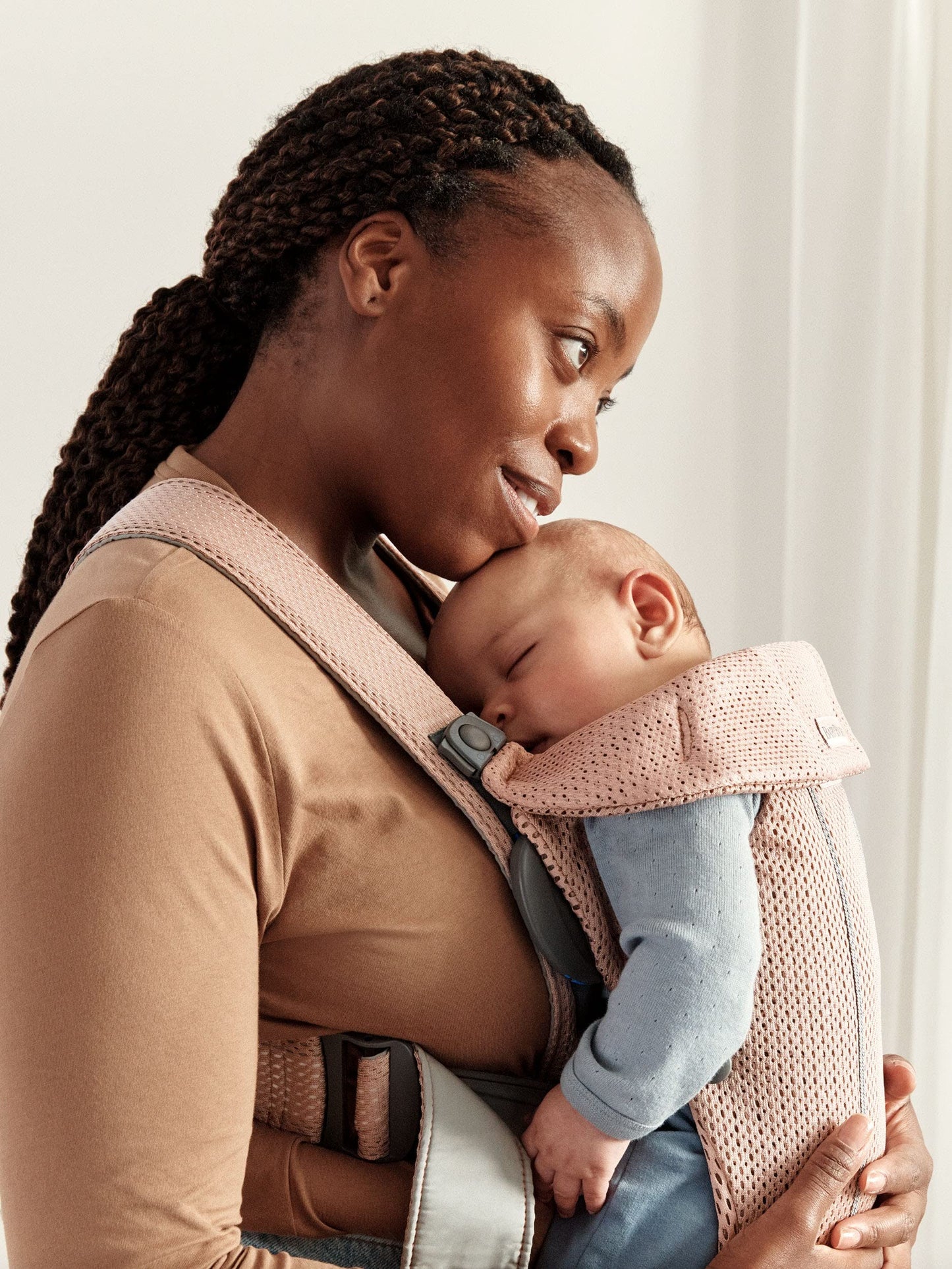 BabyBjörn Babytrage Mini, 3D-Netzstoff, Grau-Beige