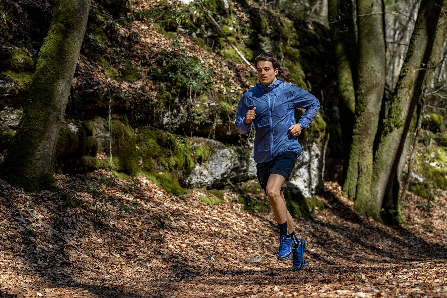 Salomon Men's Alphacross 5 Gore-Tex Hiking Shoe